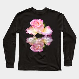 pink rose with raindrops and a reflection Long Sleeve T-Shirt